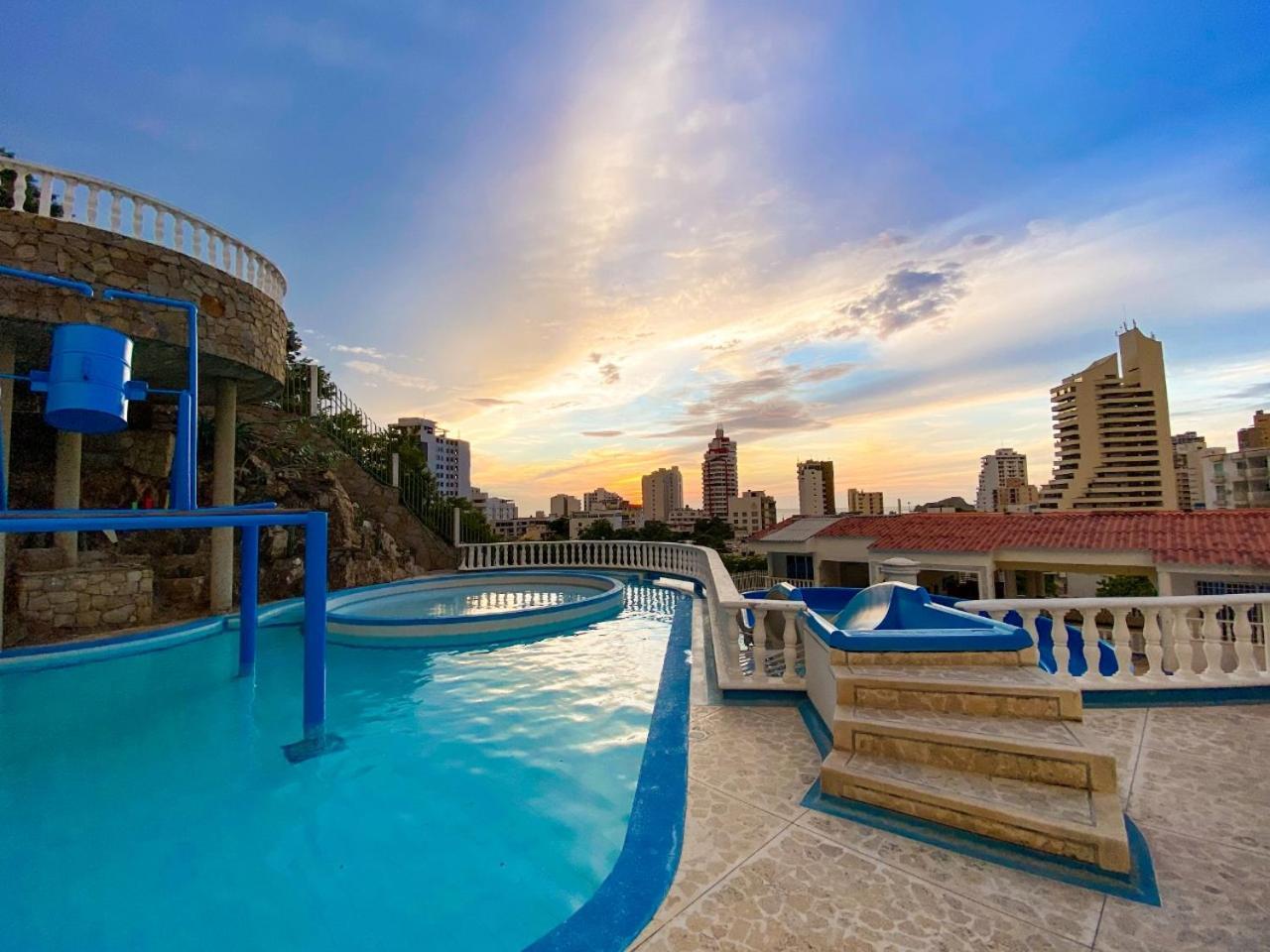 Hotel Cabanas Villa Roca, Rodadero サンタ・マルタ エクステリア 写真