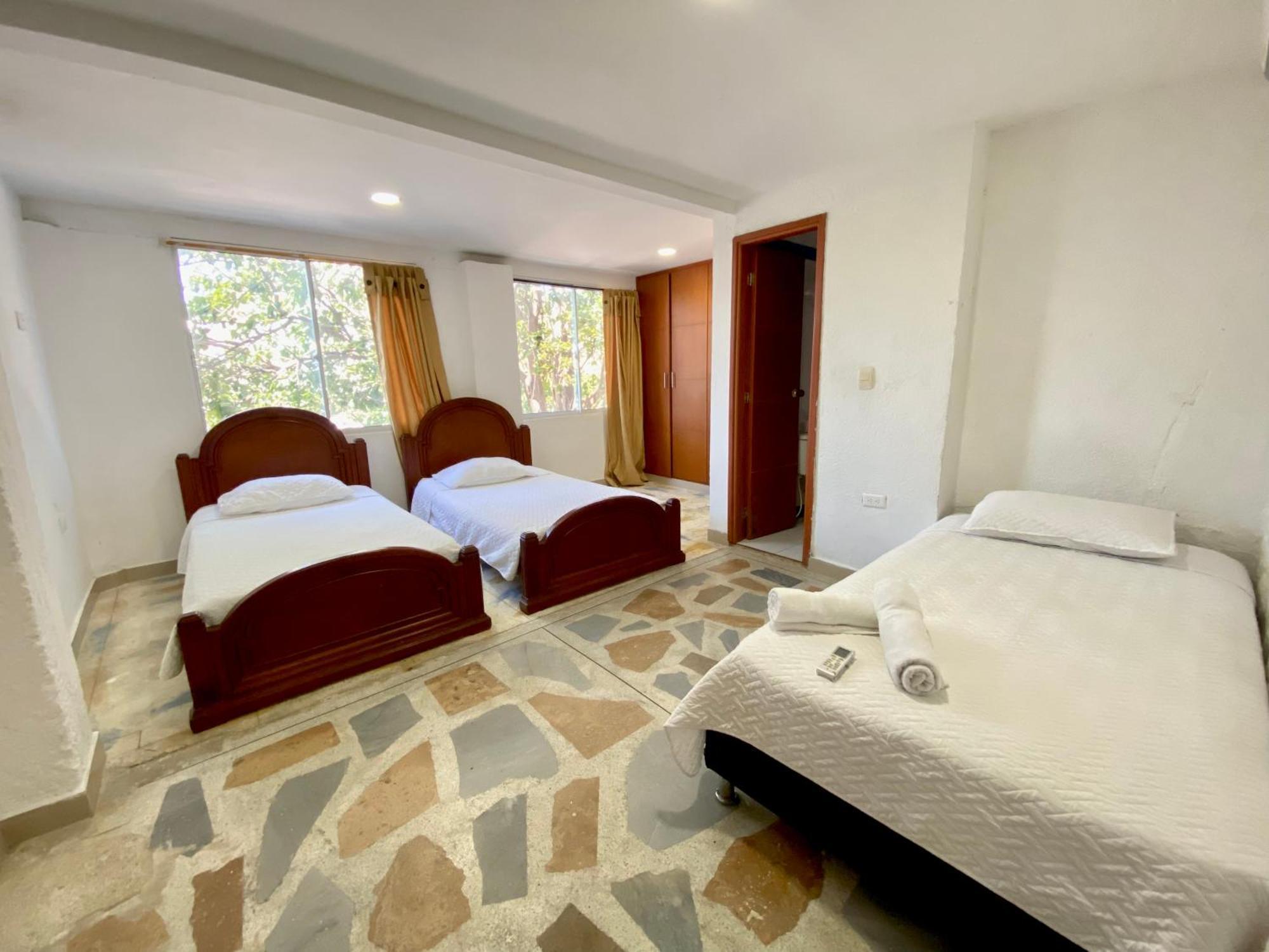 Hotel Cabanas Villa Roca, Rodadero サンタ・マルタ エクステリア 写真